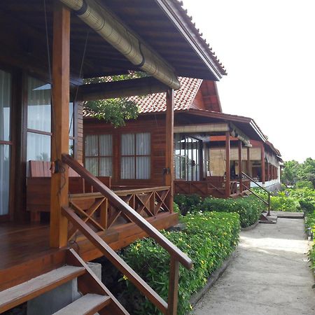 Marind Dive Eco Resort Waha Extérieur photo
