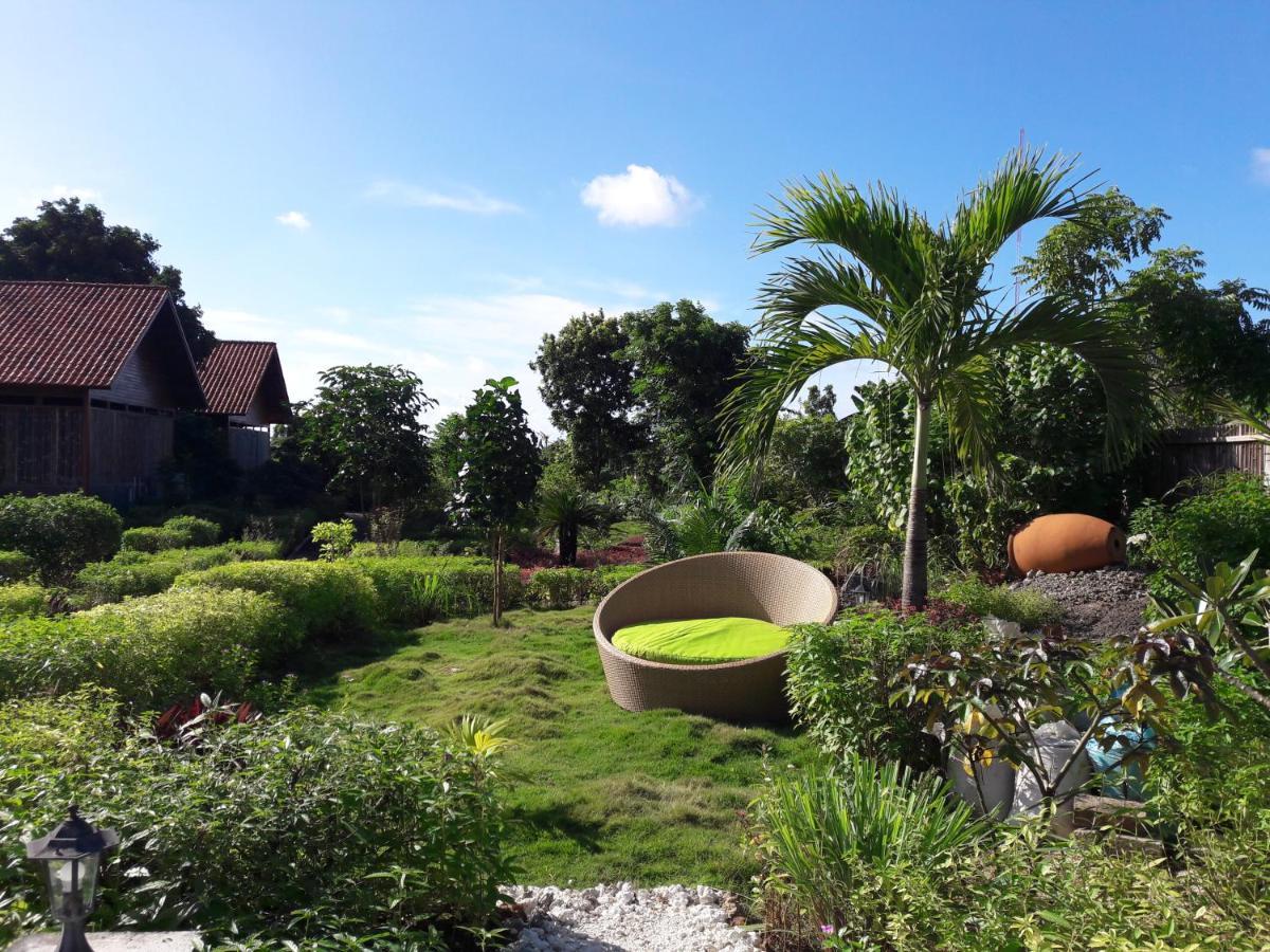 Marind Dive Eco Resort Waha Extérieur photo