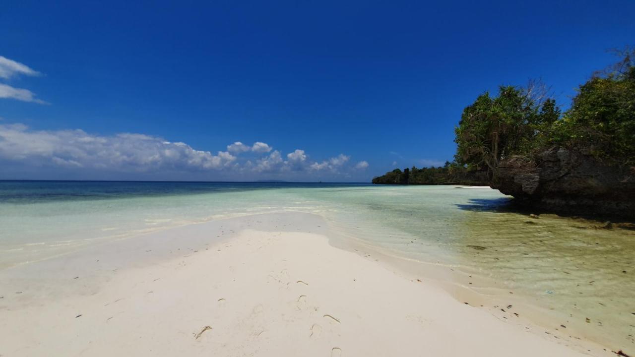 Marind Dive Eco Resort Waha Extérieur photo